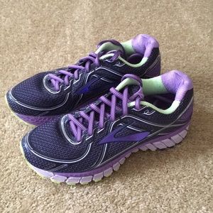 Brooks GTS 16 Running Shoes